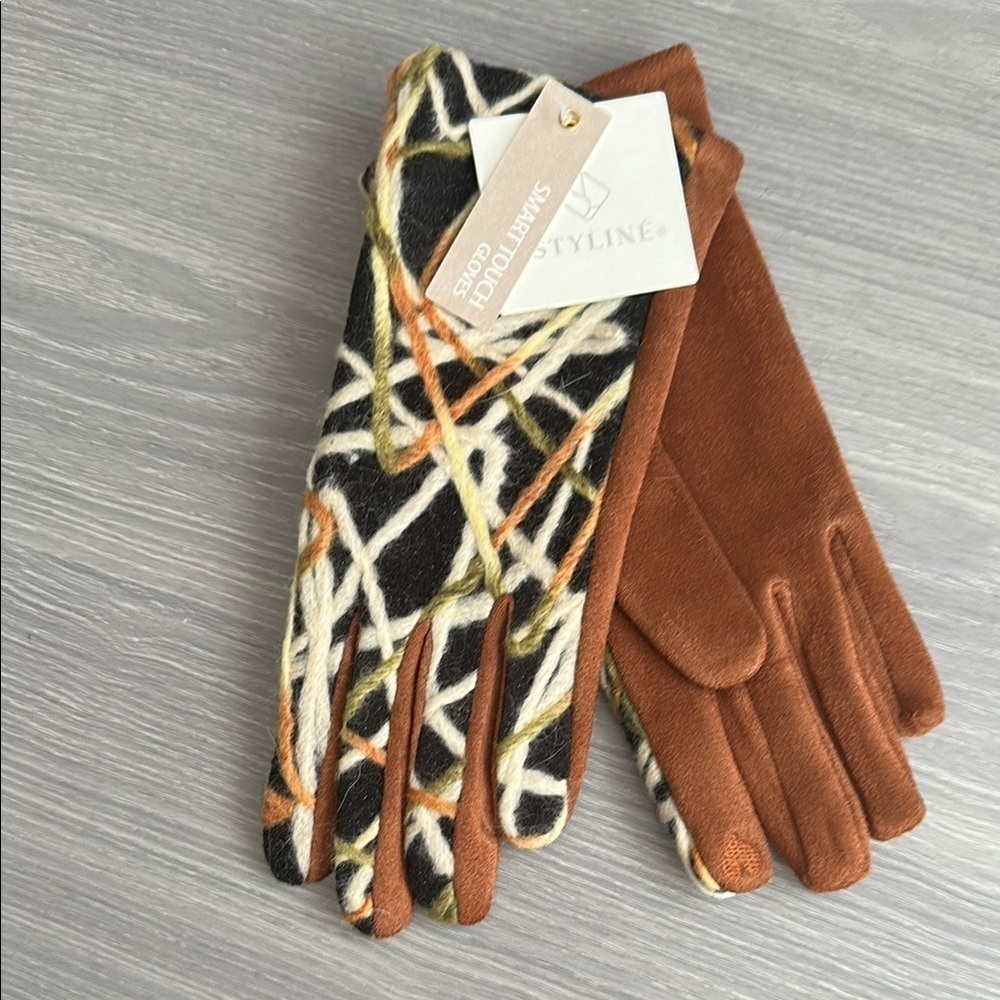 Styliné Geometric Pattern Brown and Black Buttery Gloves